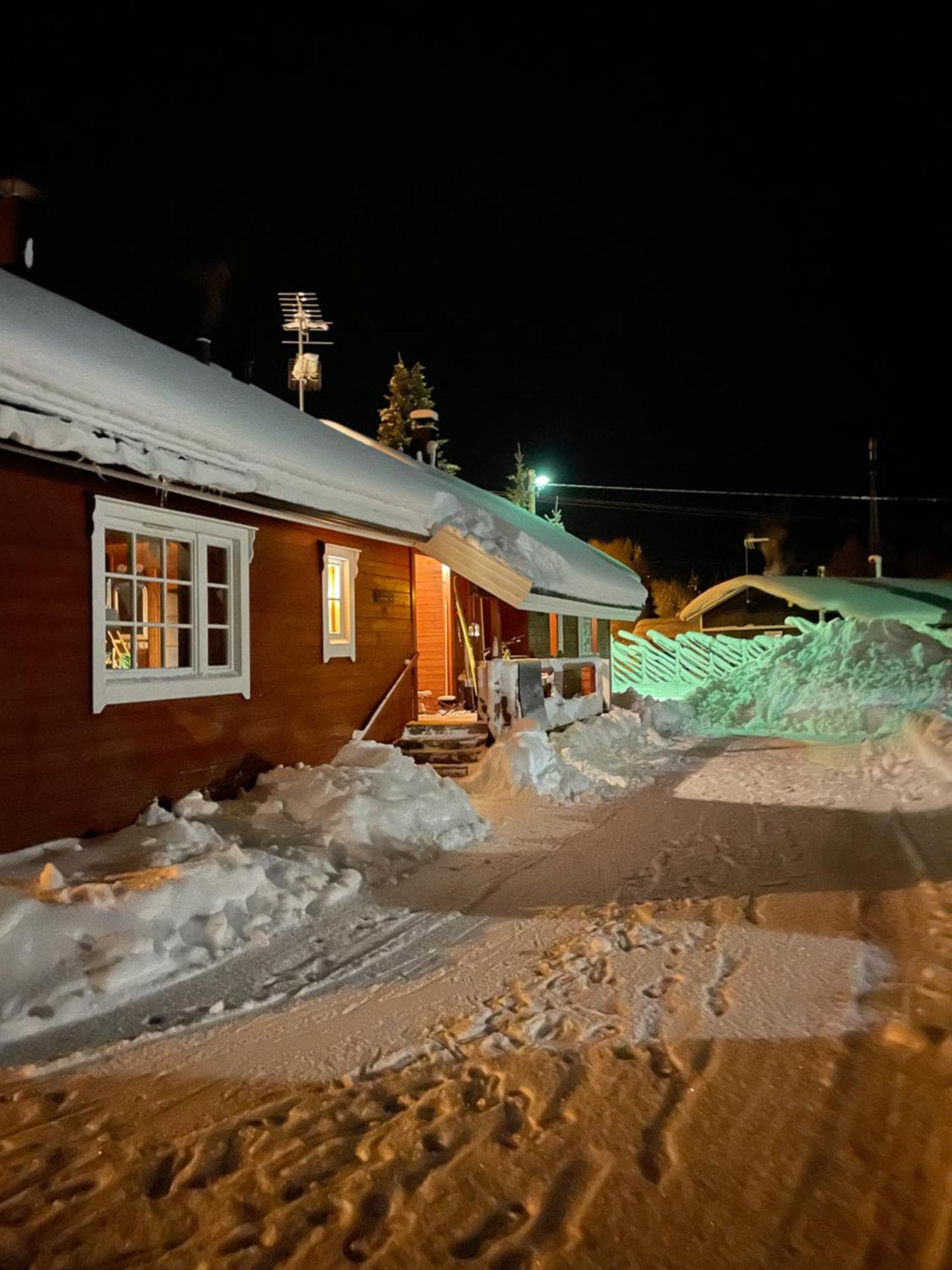 Yllaestoelli 2 A, Aekaeslompolo Kolari Exterior foto